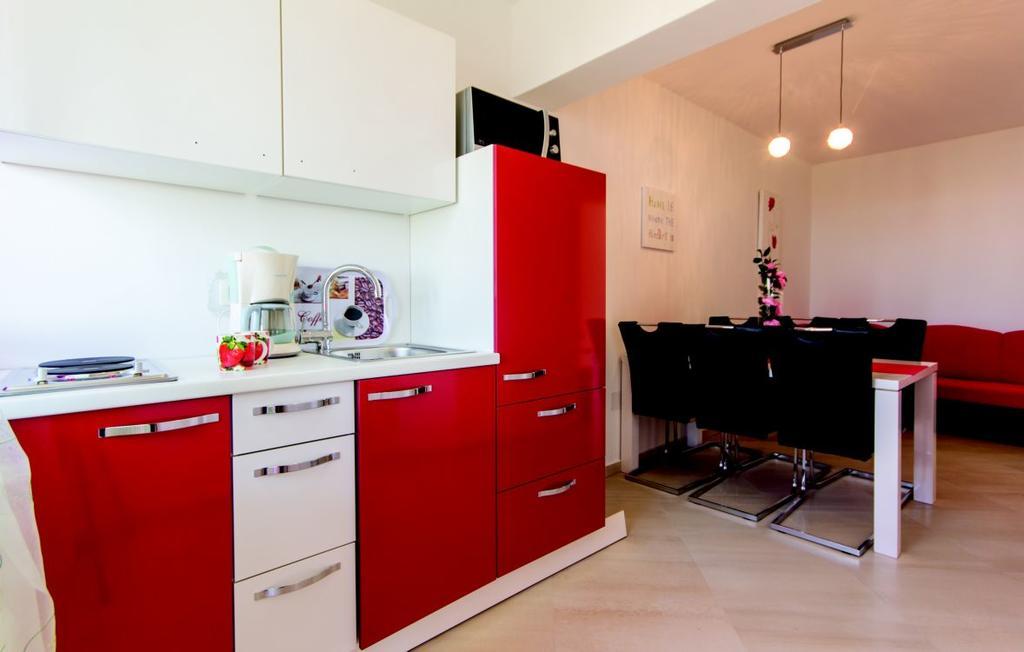 Apartment Vilic Пула Экстерьер фото
