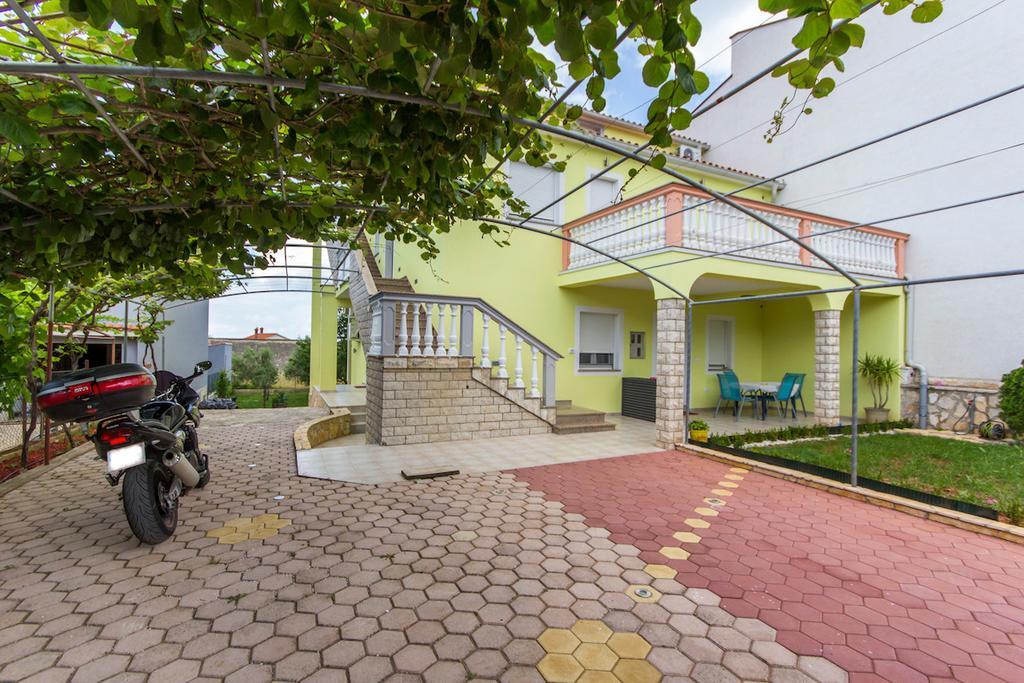 Apartment Vilic Пула Экстерьер фото